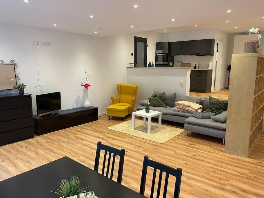 Wohnung In Eutingen Pforzheim Esterno foto